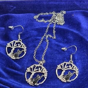Silver Tonw Black Cat Reach Tree Of Life Necklace Earrings Set